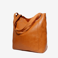 MARTA | Minimalistyczna torebka z eleganckim wykończeniem